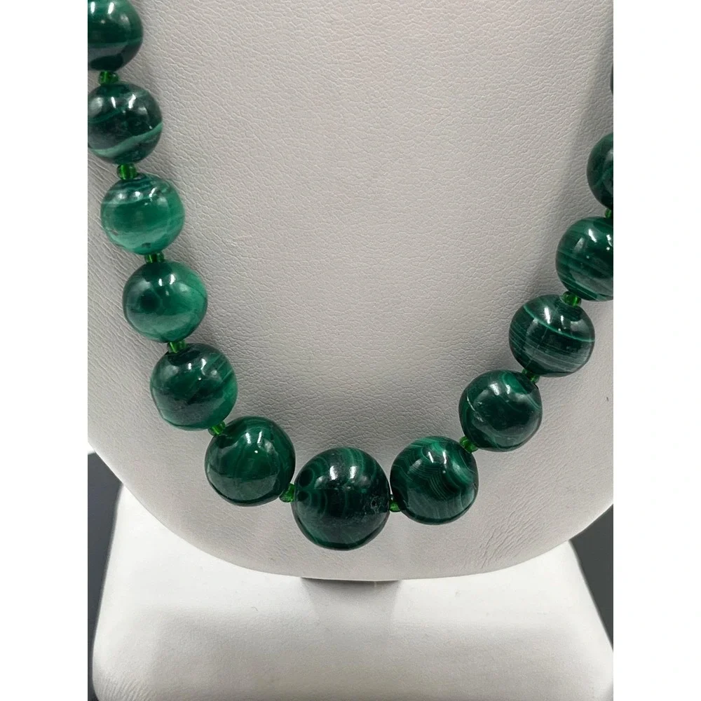 Malachite Vibrant Green with Banding Graduated Round Polished Beaded Necklace‎